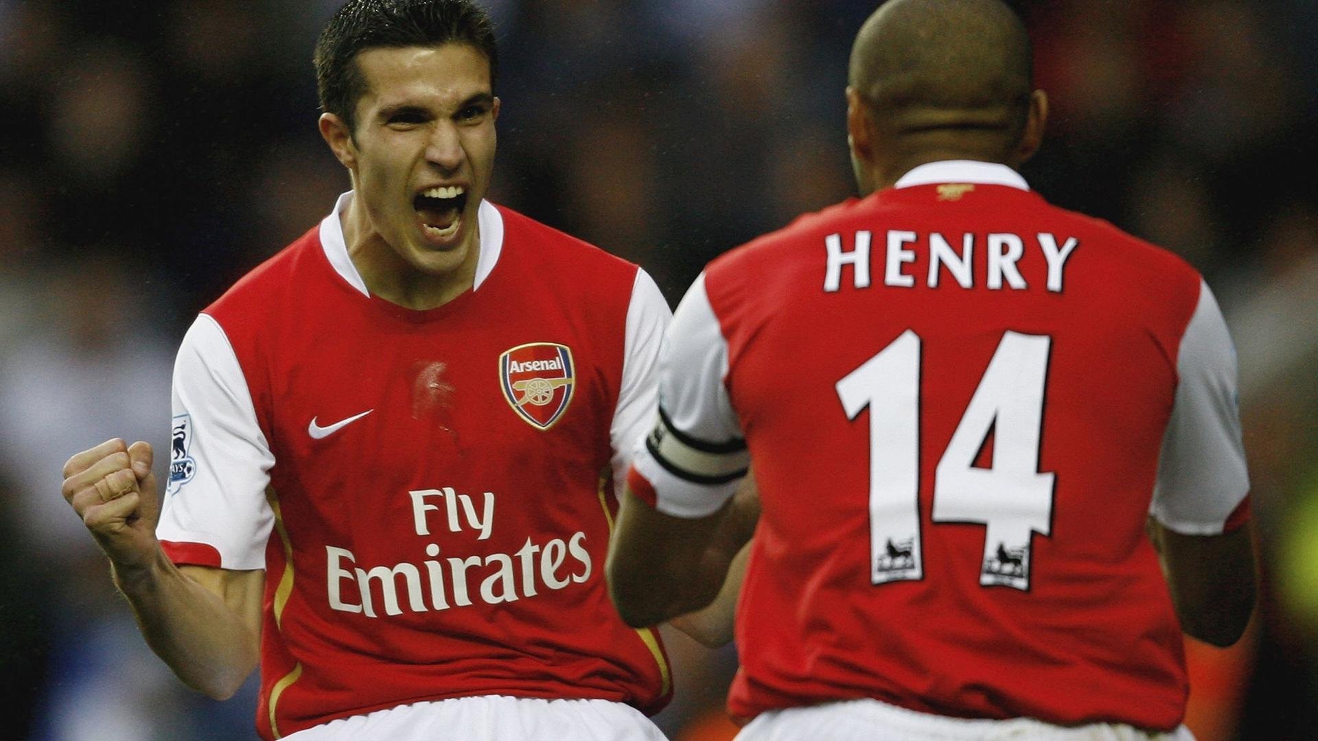 凯瑟琳·伯科夫稳步提升成绩赢得喝彩，凯特琳·伯尔斯